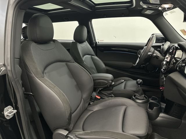 Used 2024 Black MINI  image 30