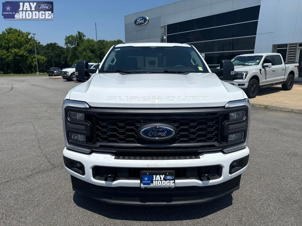2026 Ford F-350 Super Duty XL - Photo 10