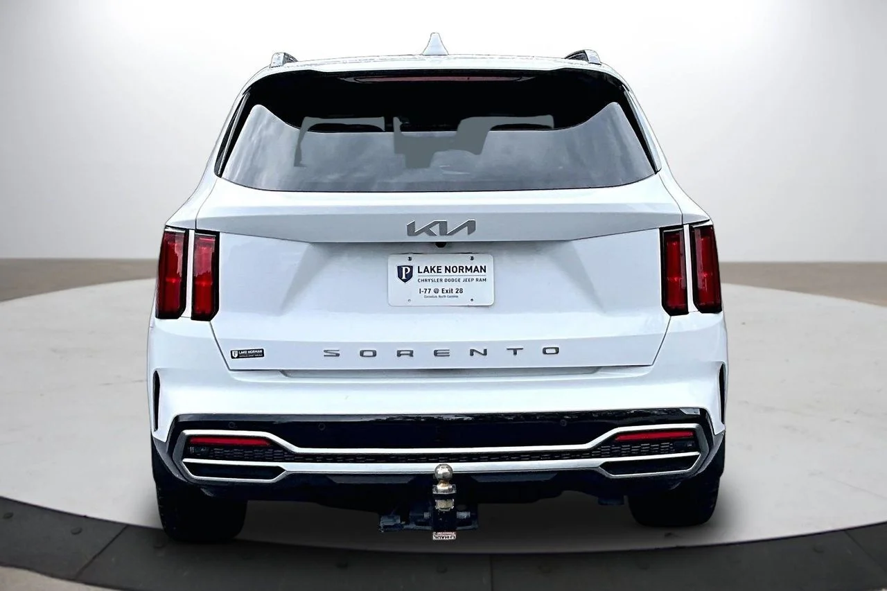 Certified Used 2022 White Kia SX image 8