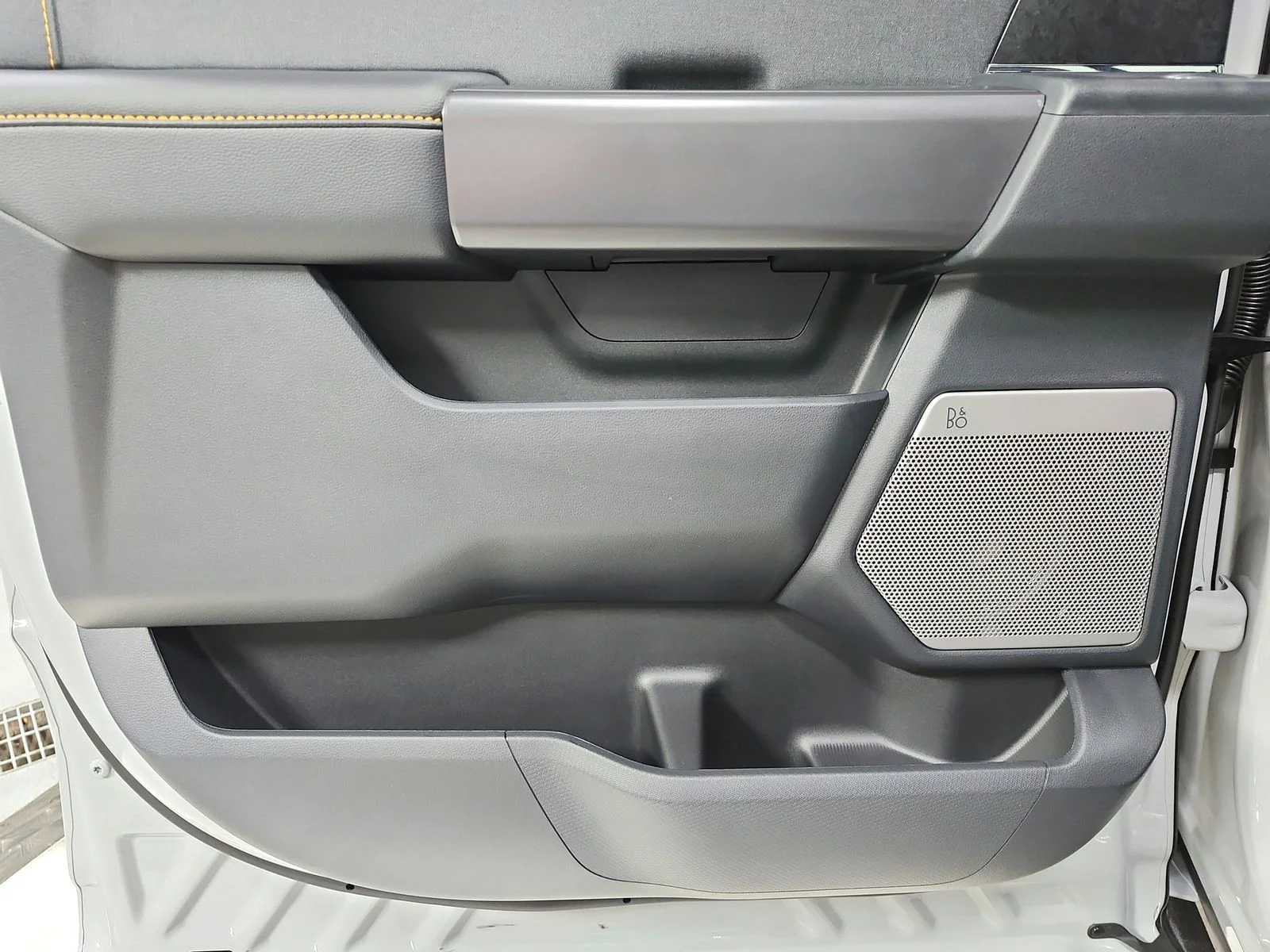 New 2026 White Ford Tremor image 42