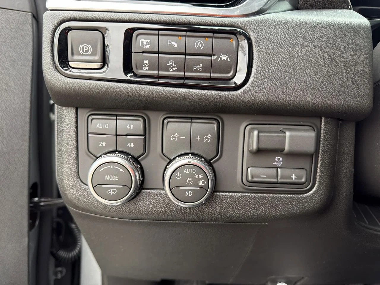 New 2026 Sterling Metallic GMC Denali image 15