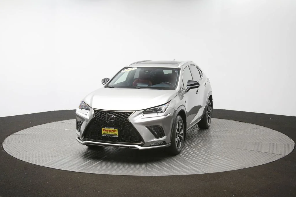 Used 2018  Lexus  image 50