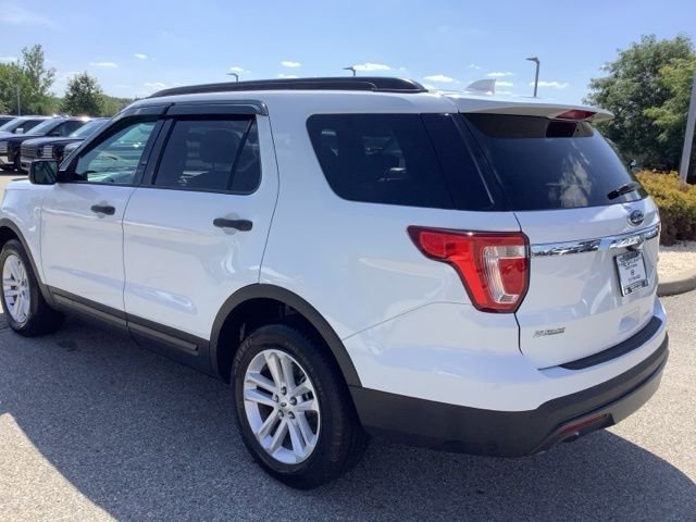 Used 2016 Oxford White Ford Base image 7