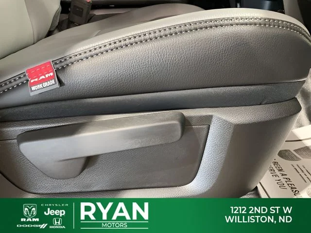 2025 RAM 2500 Tradesman - Photo 42