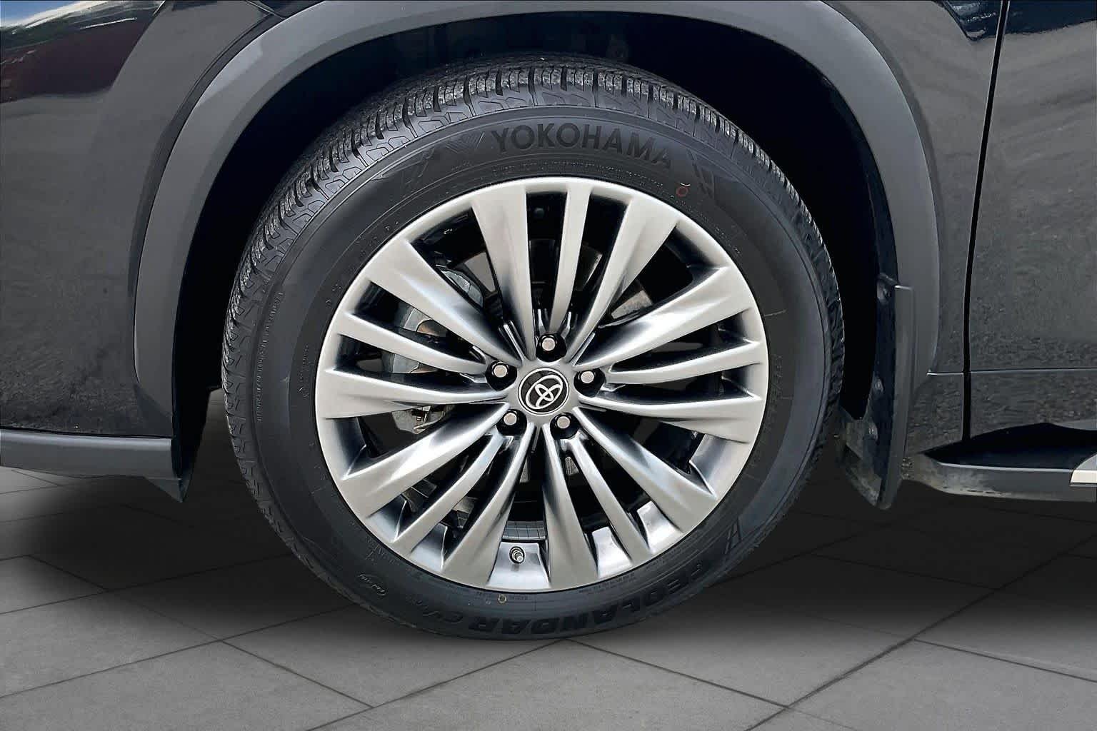 Used 2022 Midnight Black Metallic Toyota Platinum image 11