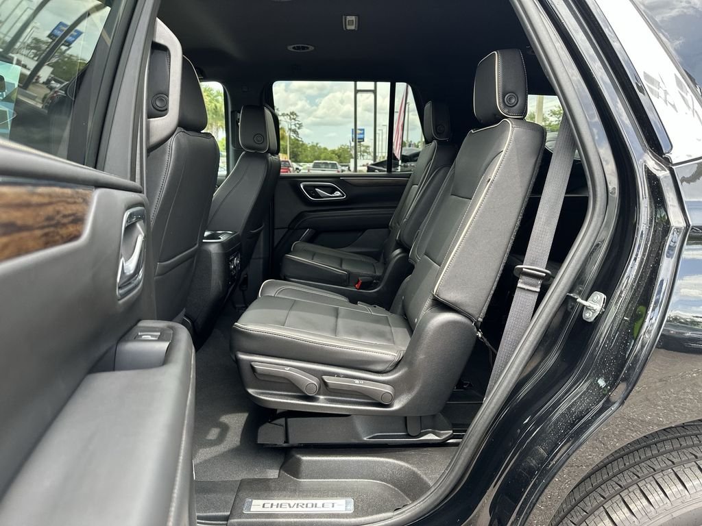 Used 2024 Black Chevrolet Premier image 27