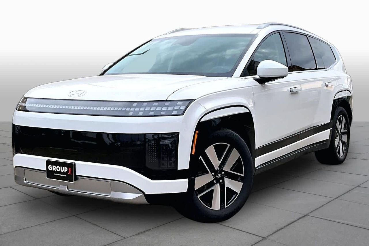 New 2026 Snow White Pearl Hyundai SEL image 1
