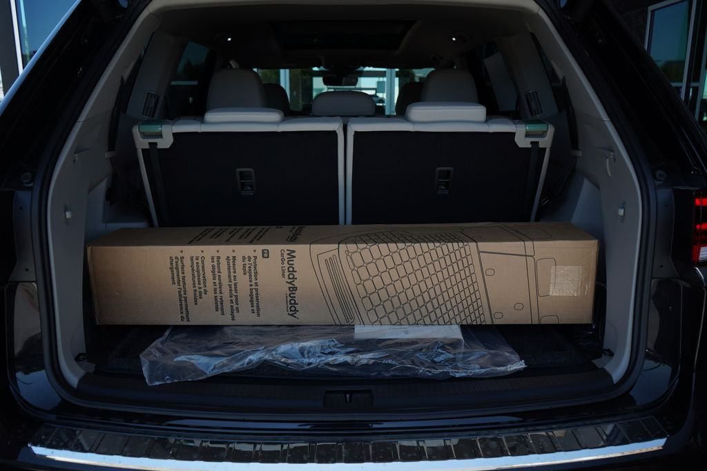 New 2026 Deep Black Pearl Volkswagen SE w/Technology image 14