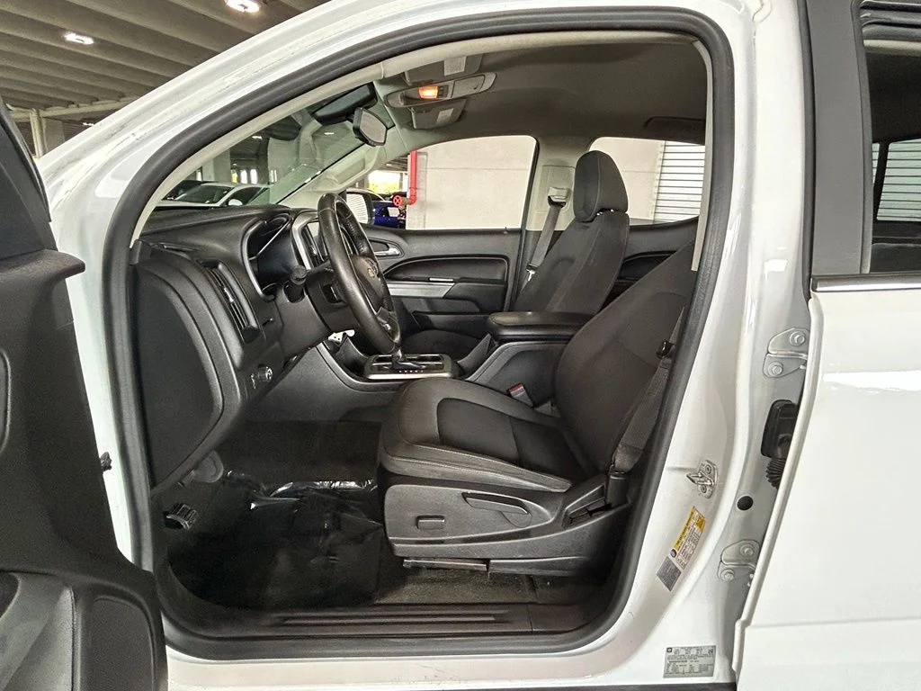 Used 2017 Summit White Chevrolet LT image 12