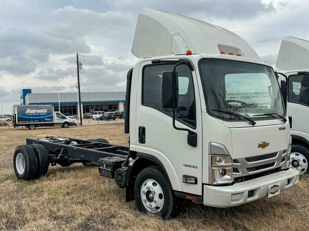 2024 Chevrolet Low Cab Forward 3500 Gas 109" WB Regular Cab's photo