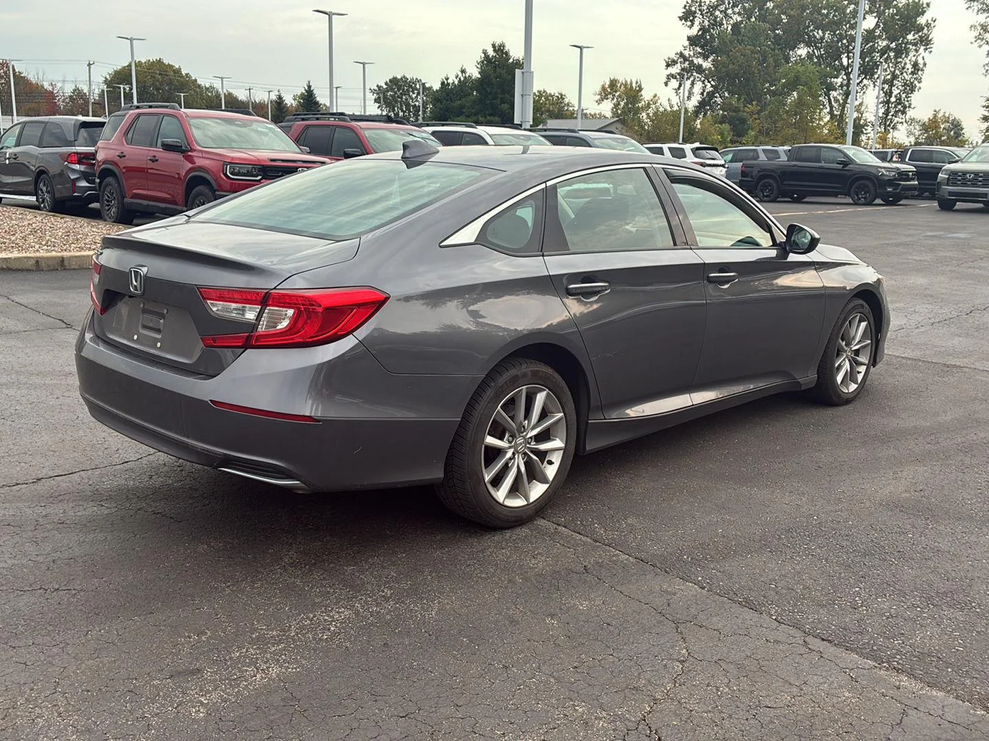 Used 2022 Modern Steel Metallic Honda LX image 19