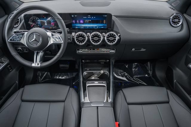 New 2026 Polar White Mercedes-Benz GLA 250 image 65