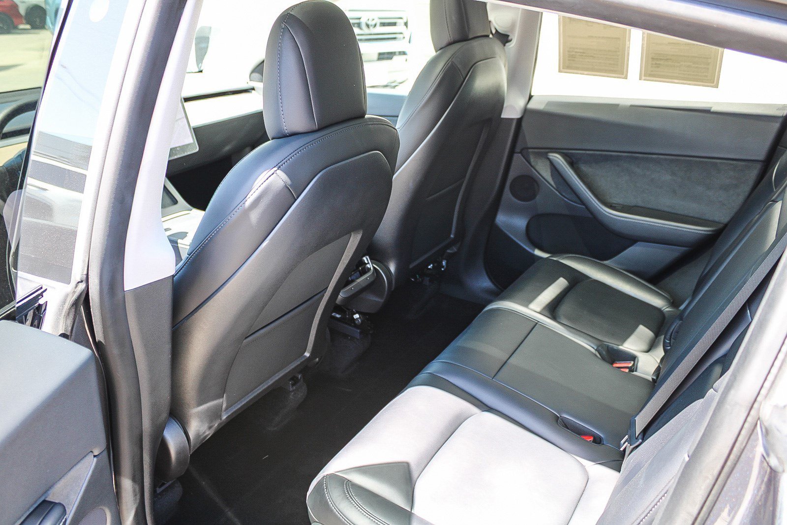 Used 2021 Midnight Silver Metallic Tesla Long Range image 19