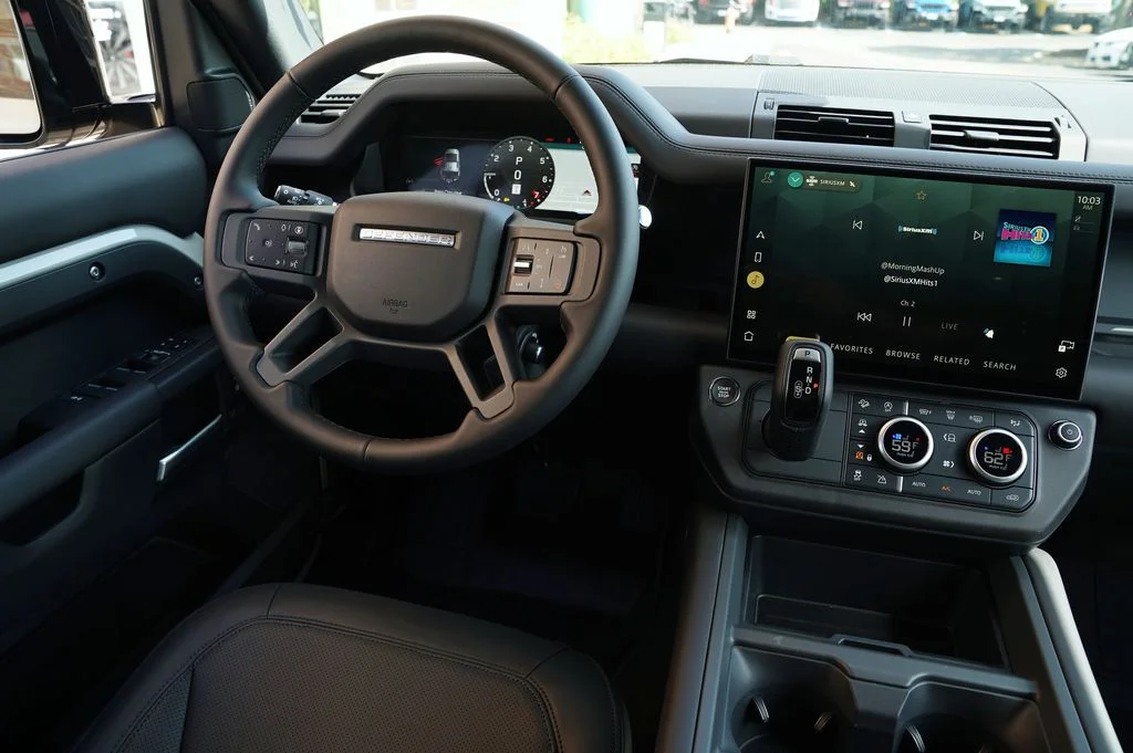 Used 2026 Gray Land Rover X-Dynamic SE image 15