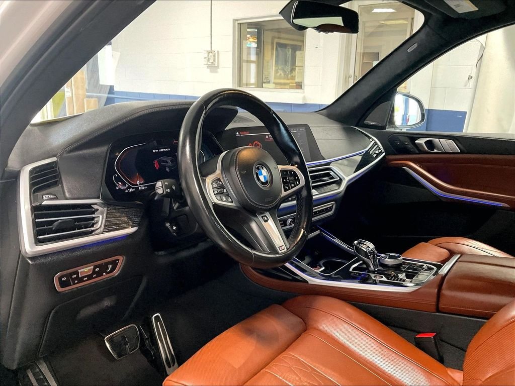 Used 2022 White BMW M50i image 8