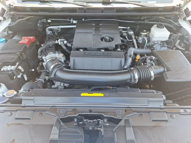 Used 2025 White Nissan PRO-4X image 20