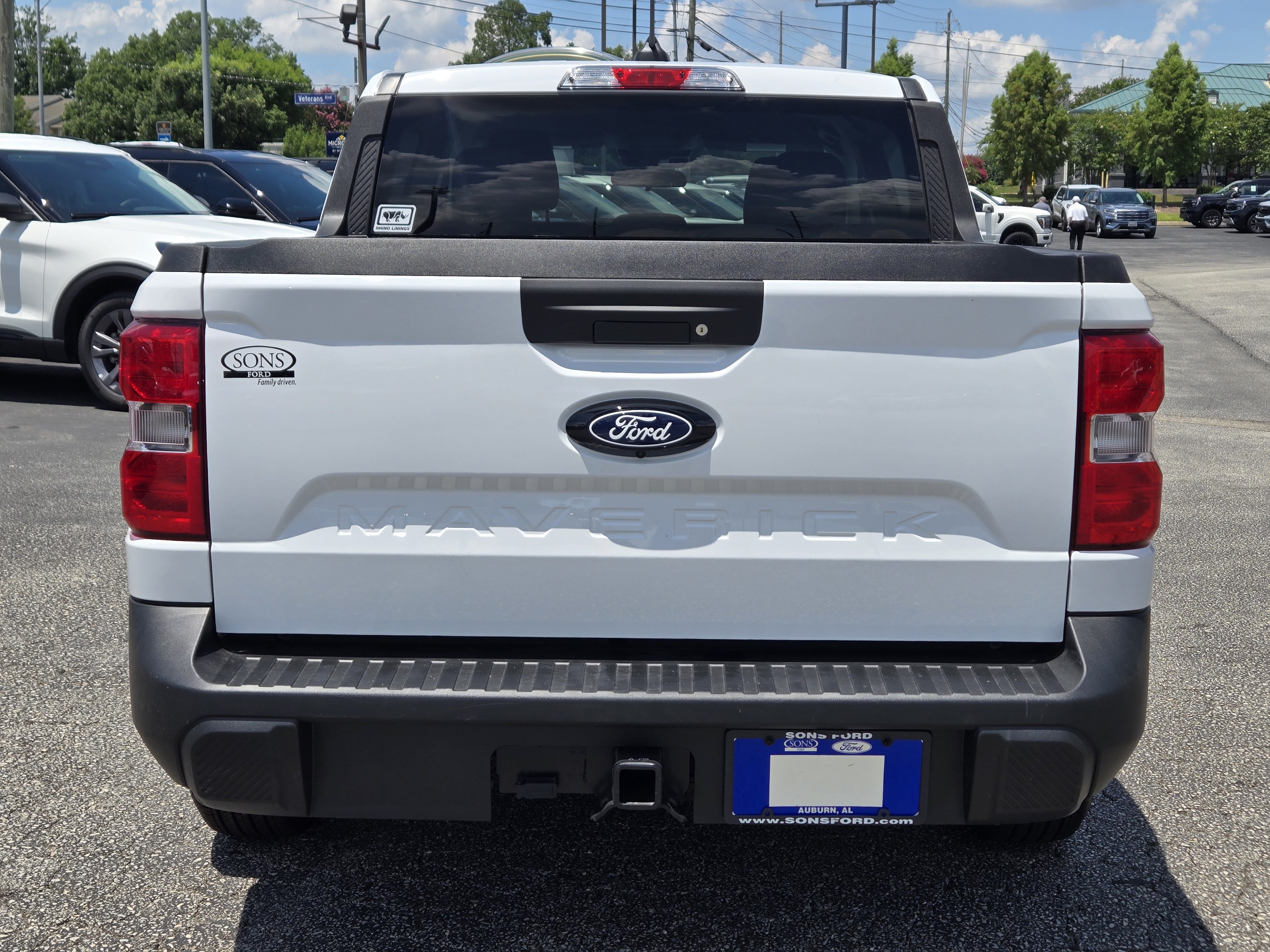 New 2026 Oxford White FORD XL image 9