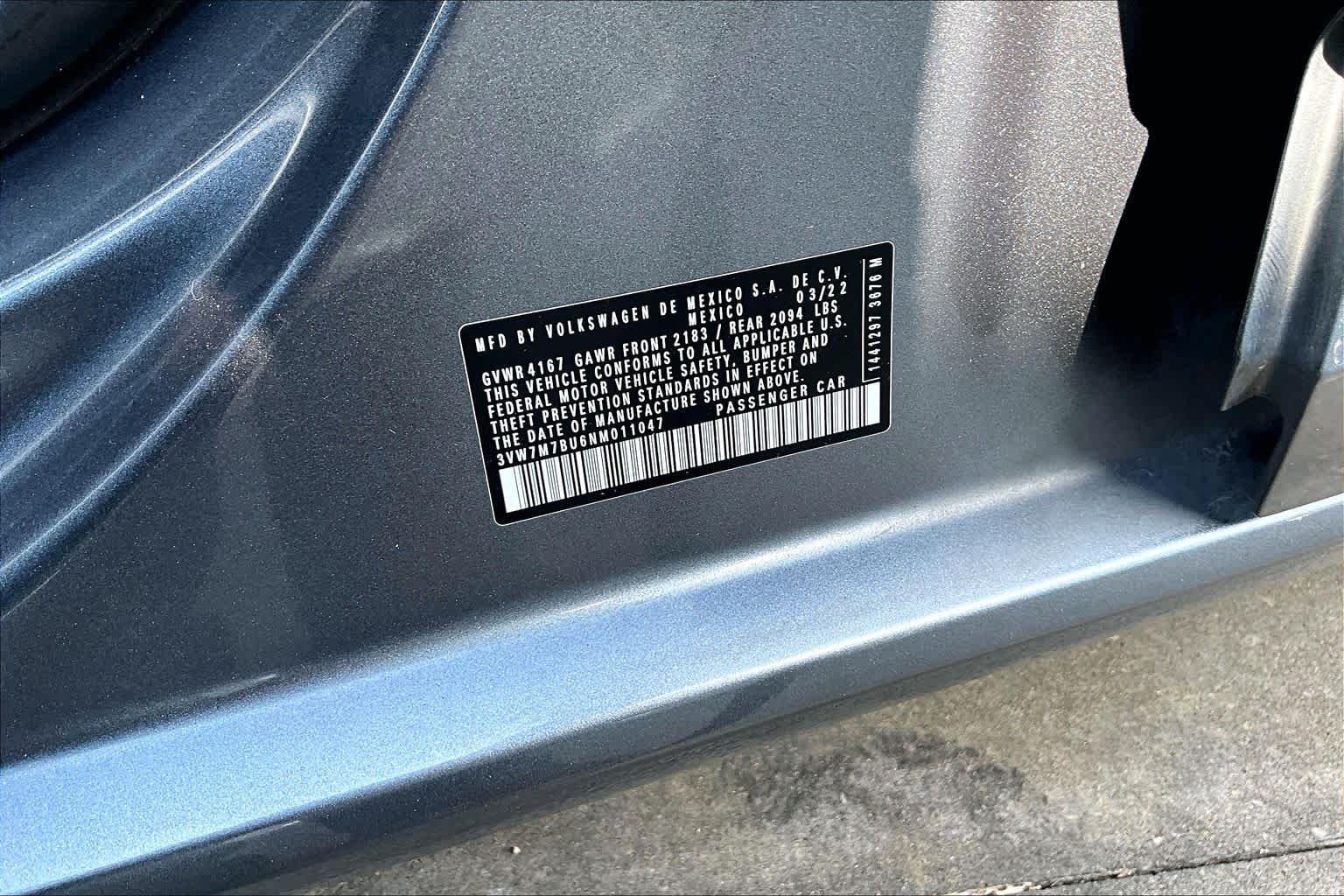 Used 2022 Platinum Gray Metallic Volkswagen SE image 34