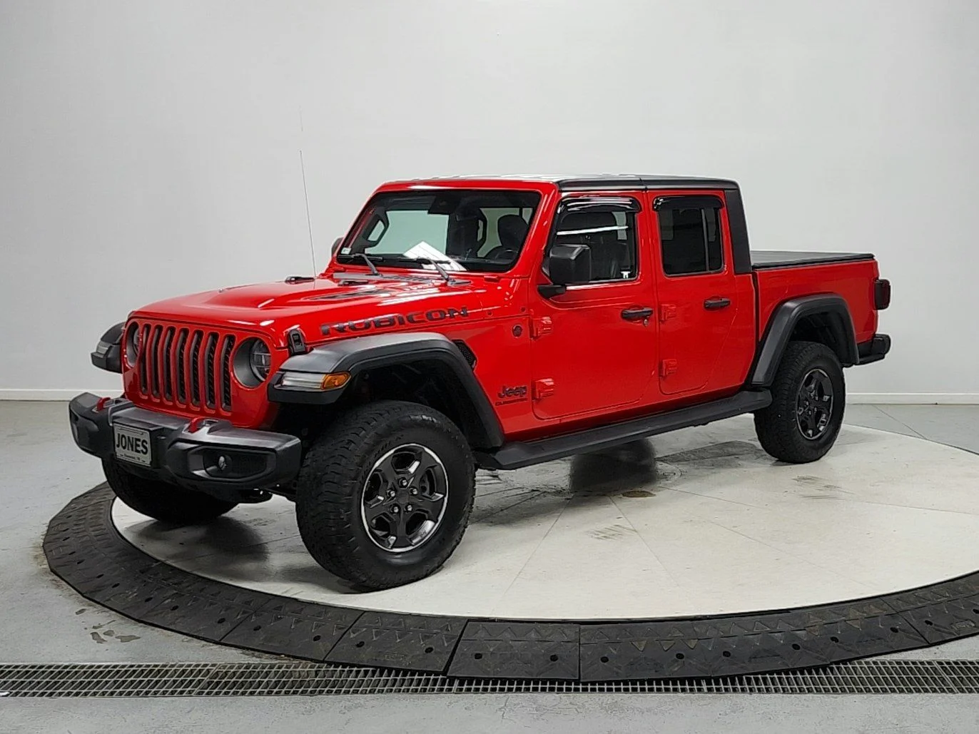 Used 2020 Firecracker Red Clearcoat Jeep Rubicon image 3
