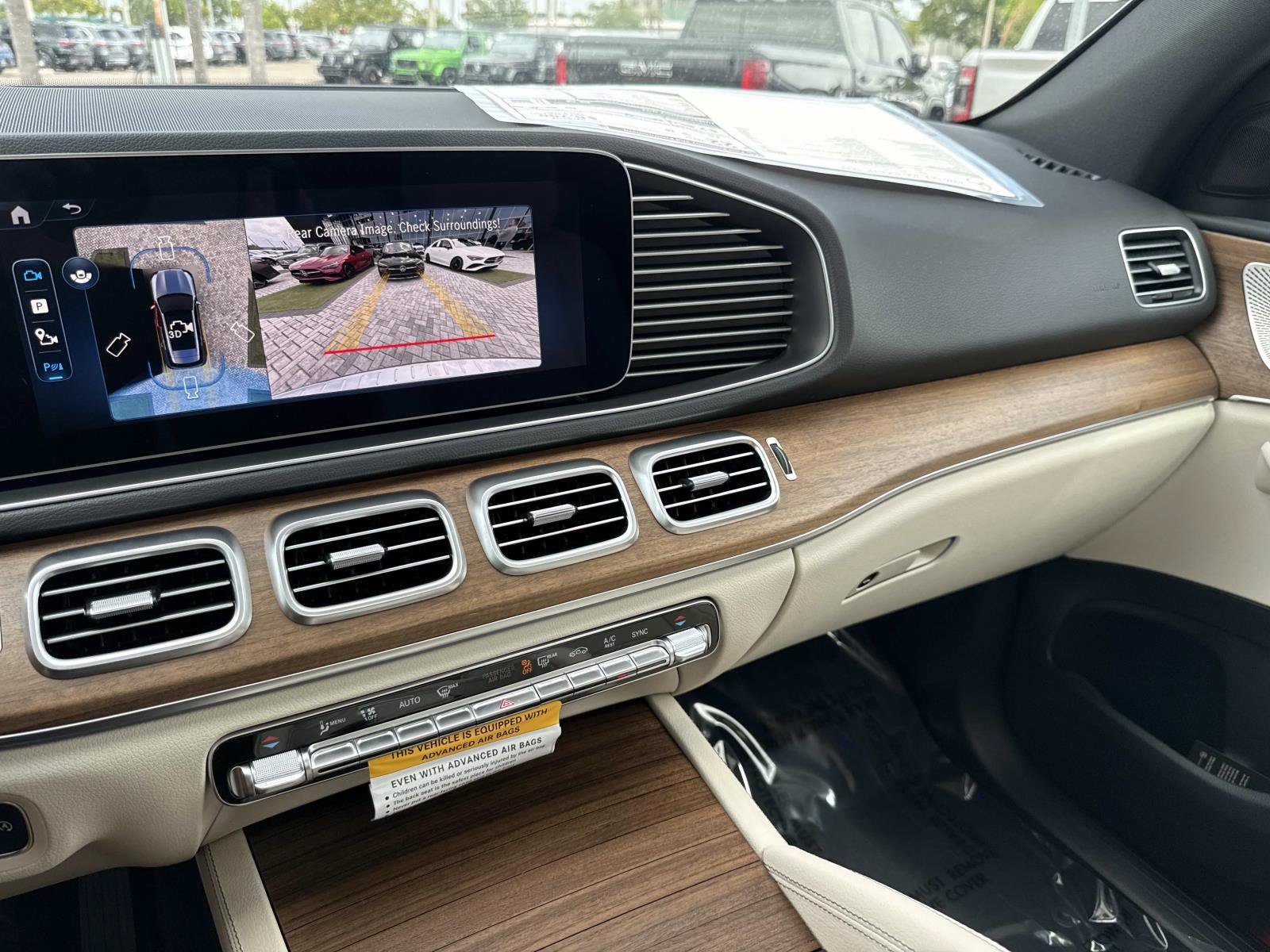 New 2026 Polar White Mercedes-Benz 350 4MATIC® SUV image 28