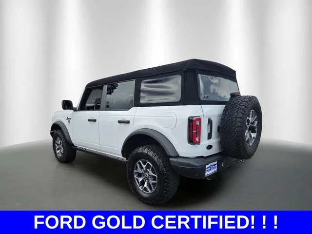 Certified Used 2025 Oxford White Ford Badlands image 3