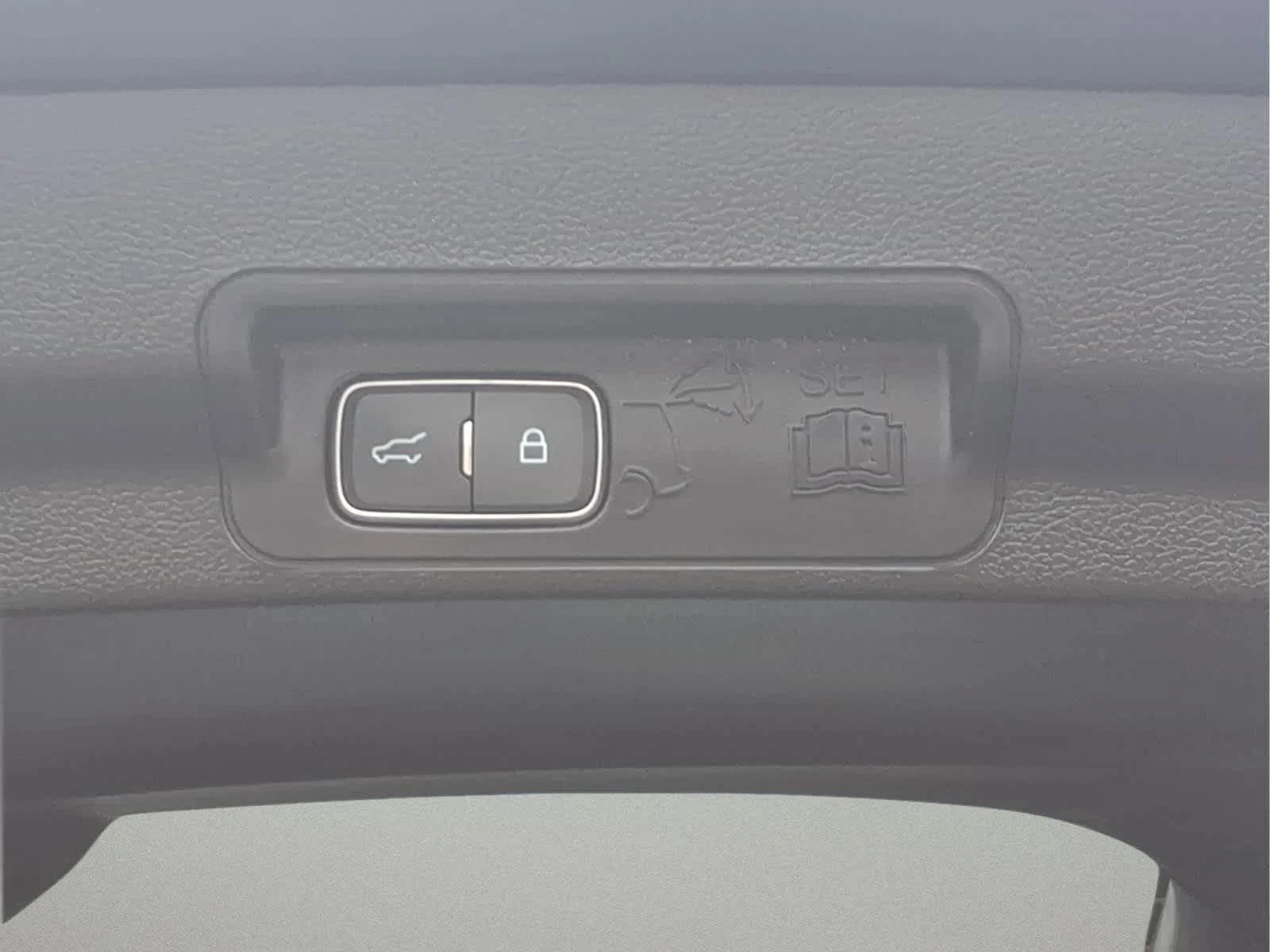 Used 2023 Stone Blue Ford XLT image 7
