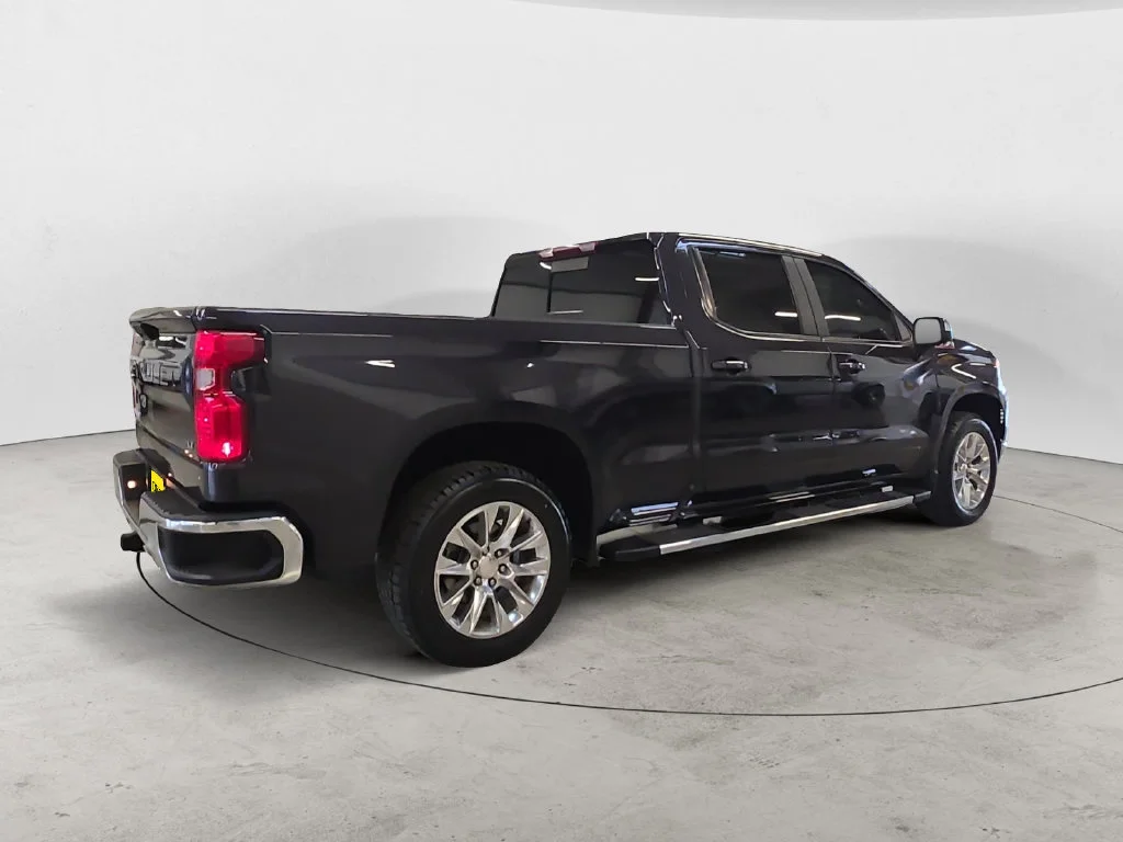Used 2022 DARK ASH METALLIC Chevrolet LT image 8