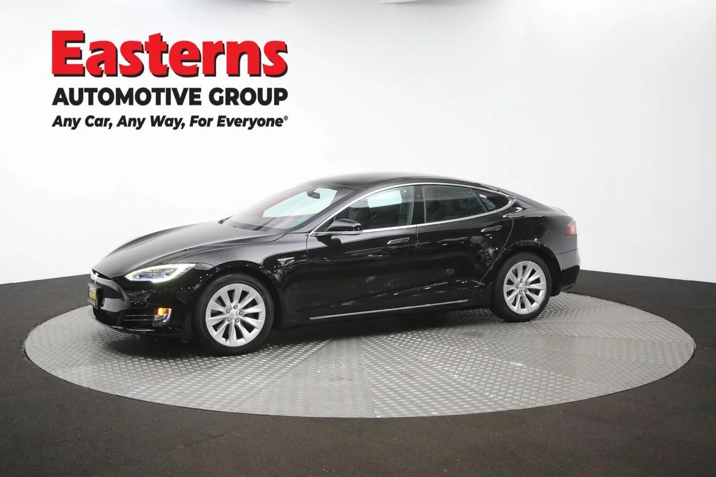 Used 2018 Black Tesla 75D image 55