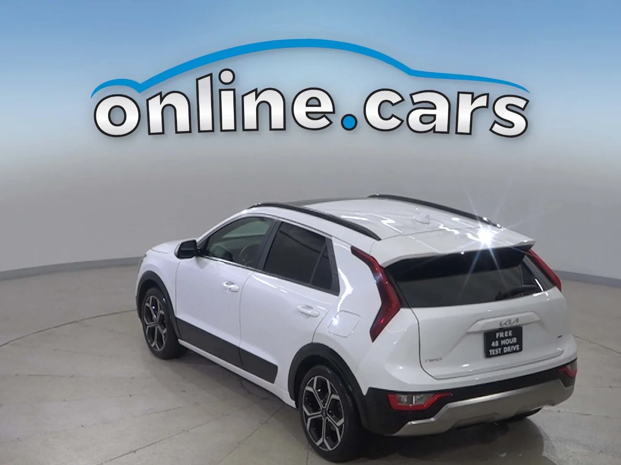 Used 2023 White Kia EX Touring image 22