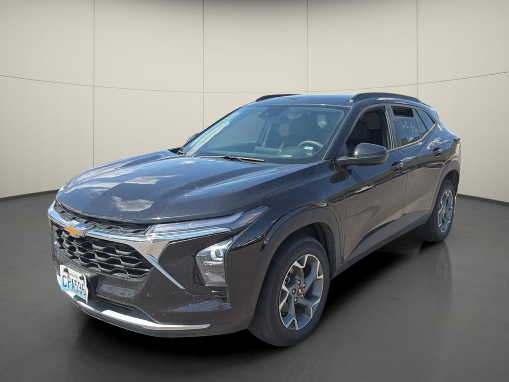 Used 2025 Black Chevrolet LT image 3