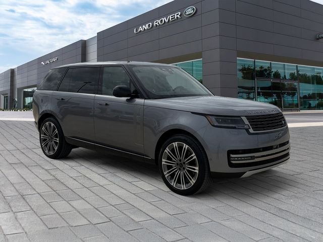 New 2026 Eiger Grey Land Rover SE image 7
