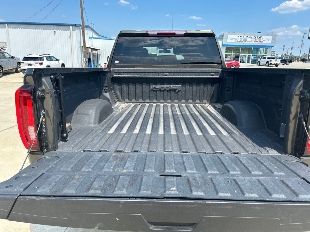Used 2023 FOREST METALLIC GMC AT4 image 7