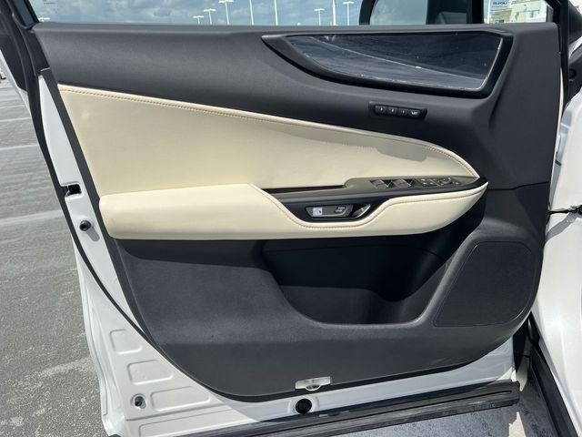 Used 2024 White Lexus 350 Premium image 13