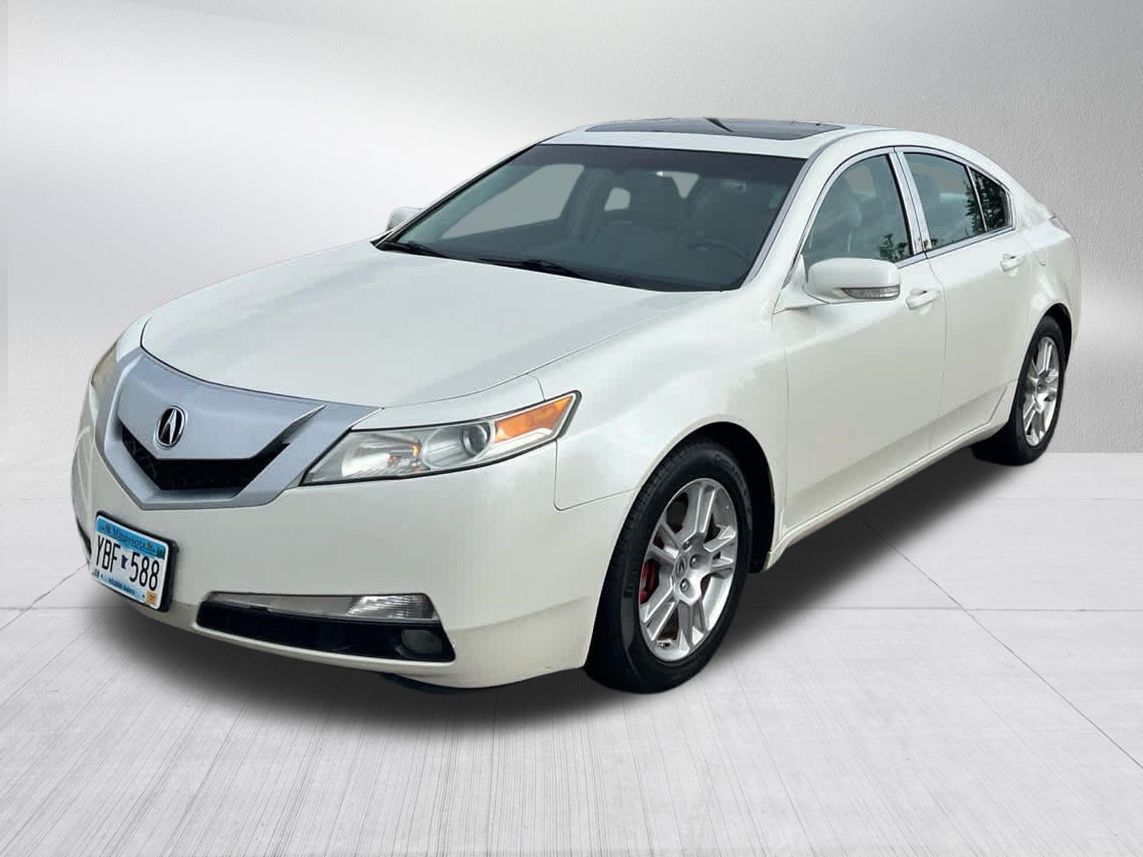 Used 2011 White Diamond Pearl Acura  image 2