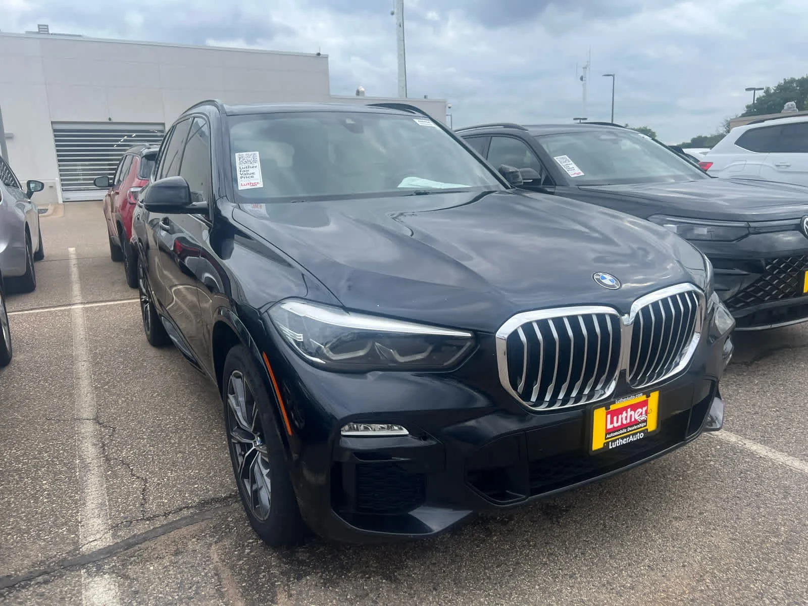 Used 2020 BMW X5 40i with VIN 5UXCR6C08LLL74665 for sale in Brooklyn Center, Minnesota