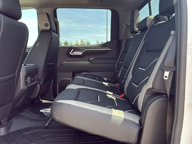 2026 Chevrolet Silverado 1500 RST - Photo 30