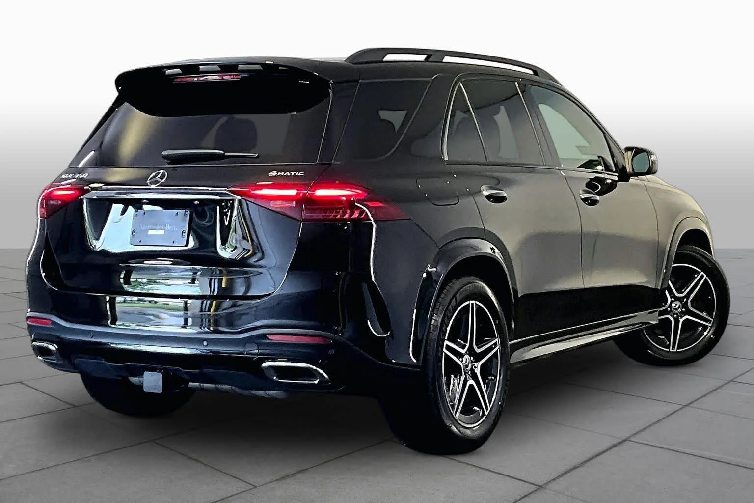 Certified Used 2026 Obsidian Black Metallic Mercedes-Benz GLE 350 image 13