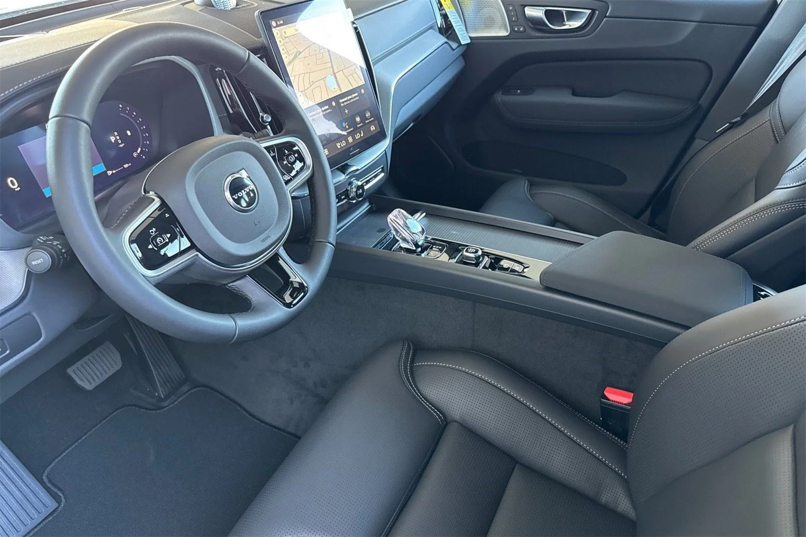 2026 Volvo XC60 Ultra - Photo 13