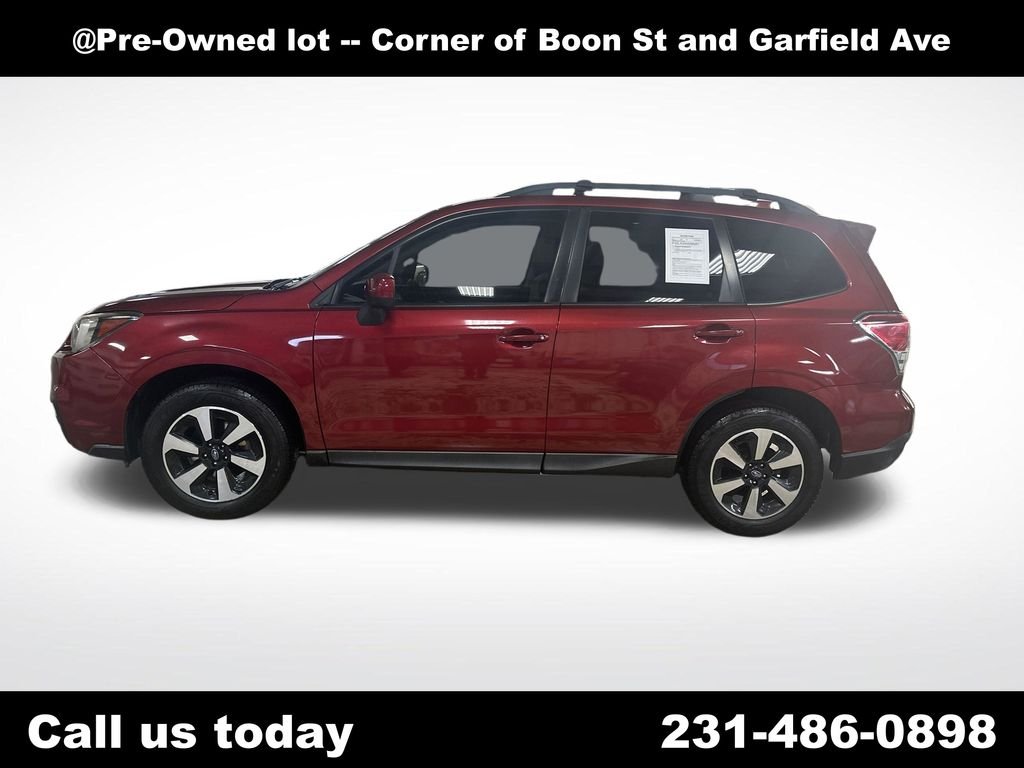 SUBARU FORESTER非売品 Pre-Owned 2018 Subaru Forester 2.5i Premium 4D Sport Utility in