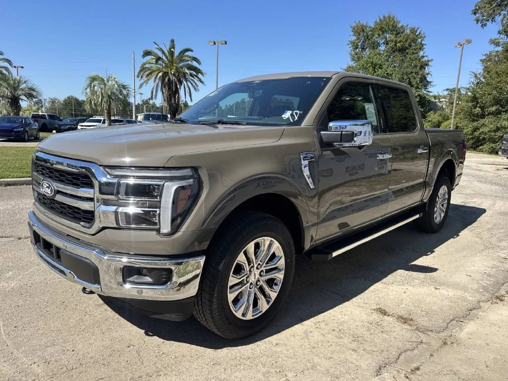 New 2026 Gray Ford Lariat image 7