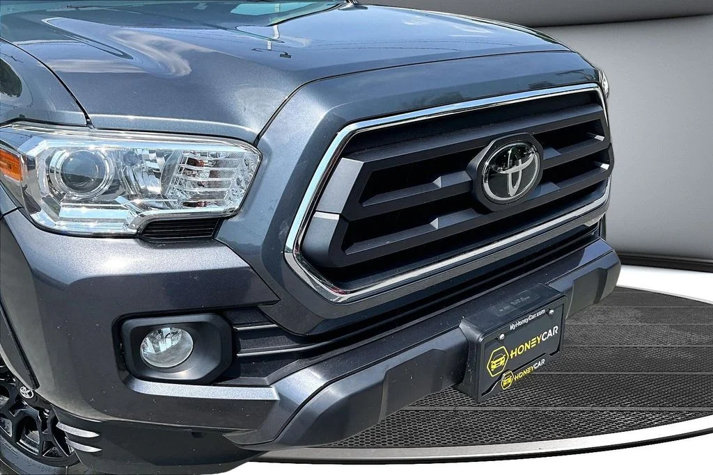 Certified Used 2021 Gray Toyota SR5 image 34