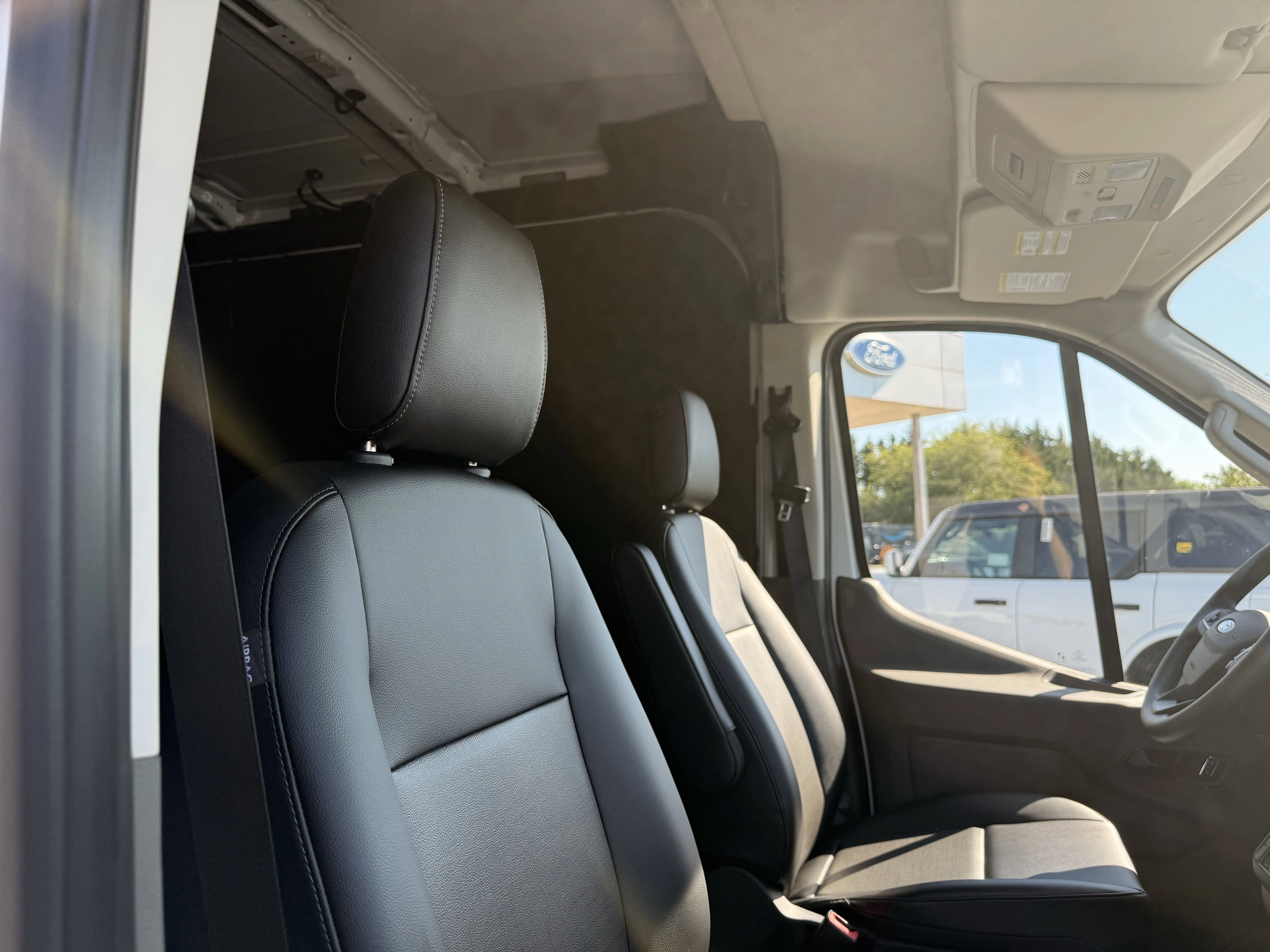 New 2026 Oxford White Ford Cargo Van image 34