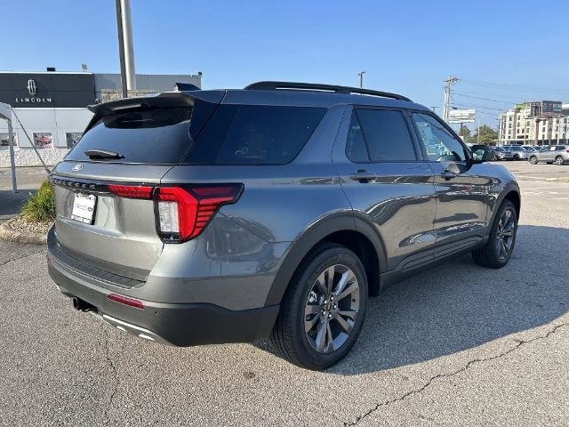 New 2027 Carbonized Gray Metallic Ford Active image 4