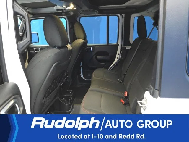 Used 2021 Bright White Clearcoat Jeep Unlimited Rubicon image 24