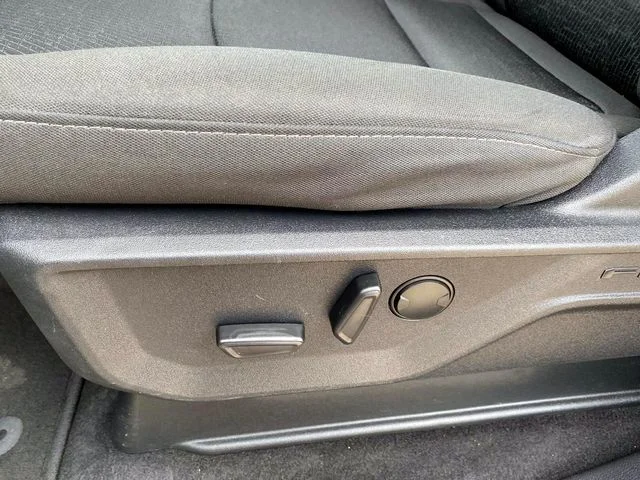 Used 2023 Avalanche Ford XLT image 24