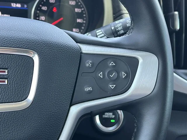 Used 2024  GMC SLT image 28