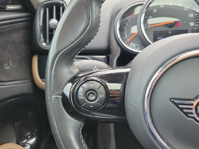 Used 2018 Silver MINI Base image 21