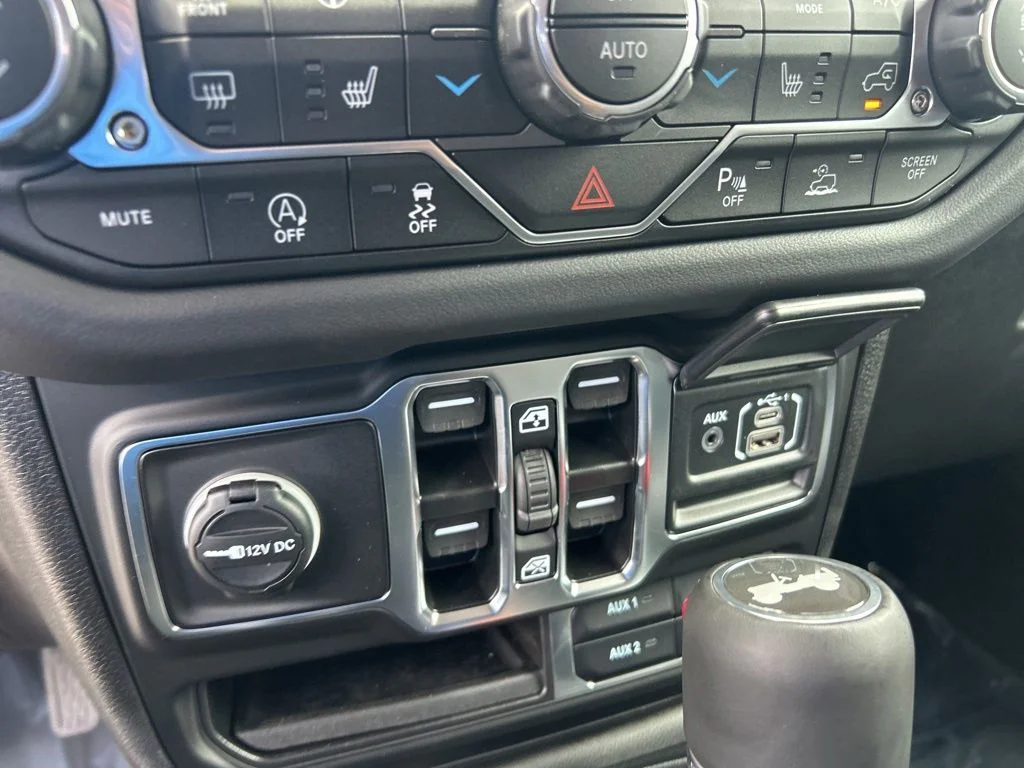 Certified Used 2025 White Jeep Sahara image 40