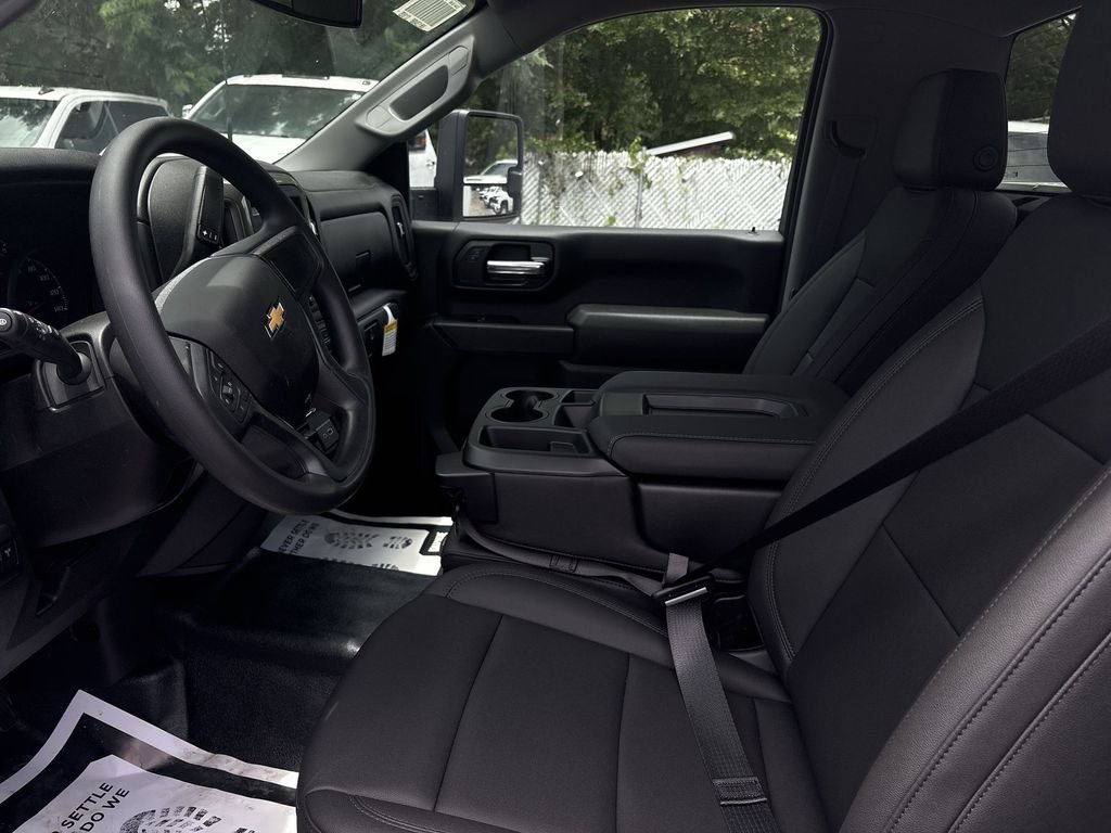 New 2026 Summit White Chevrolet Work Truck image 10