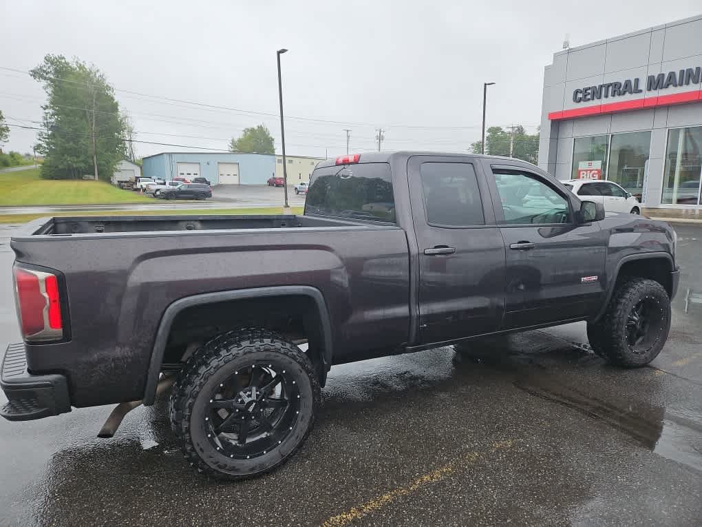 Used 2016 Gray GMC SLE image 3